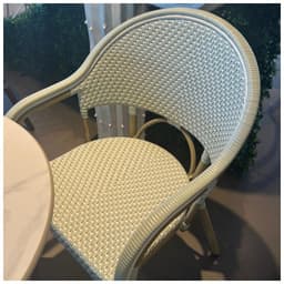 Pařížská židle v bistro stylu z hliníku a polyratanu Noemi - miniatura 8